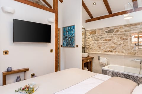 Villa Stone - Unit 210940-16