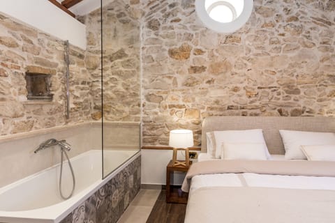 Villa Stone - Unit 210940-16