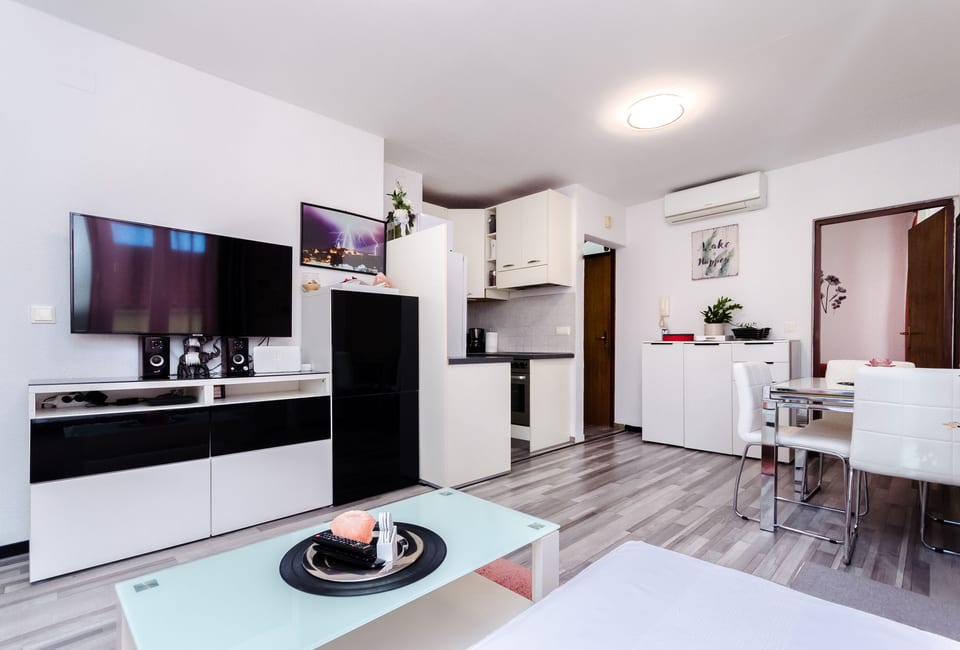 Apartment Mare - Unit 211081-16