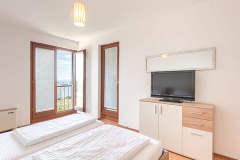 Apartments Mrs Brightside - Unit 211087-16