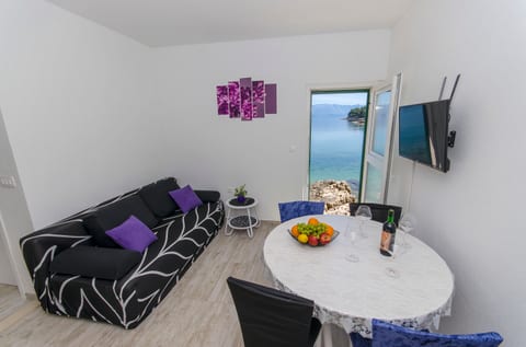 Apartment Paradise - Unit 211198-16