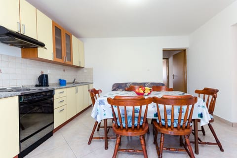 Apartments Ester - Unit 211231-16