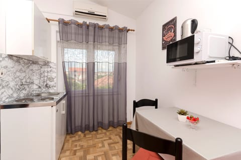 Apartments and Room Take it easy - Unit 211241-16