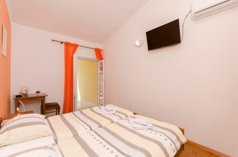 Apartments and Room Take it easy - Unit 211243-16