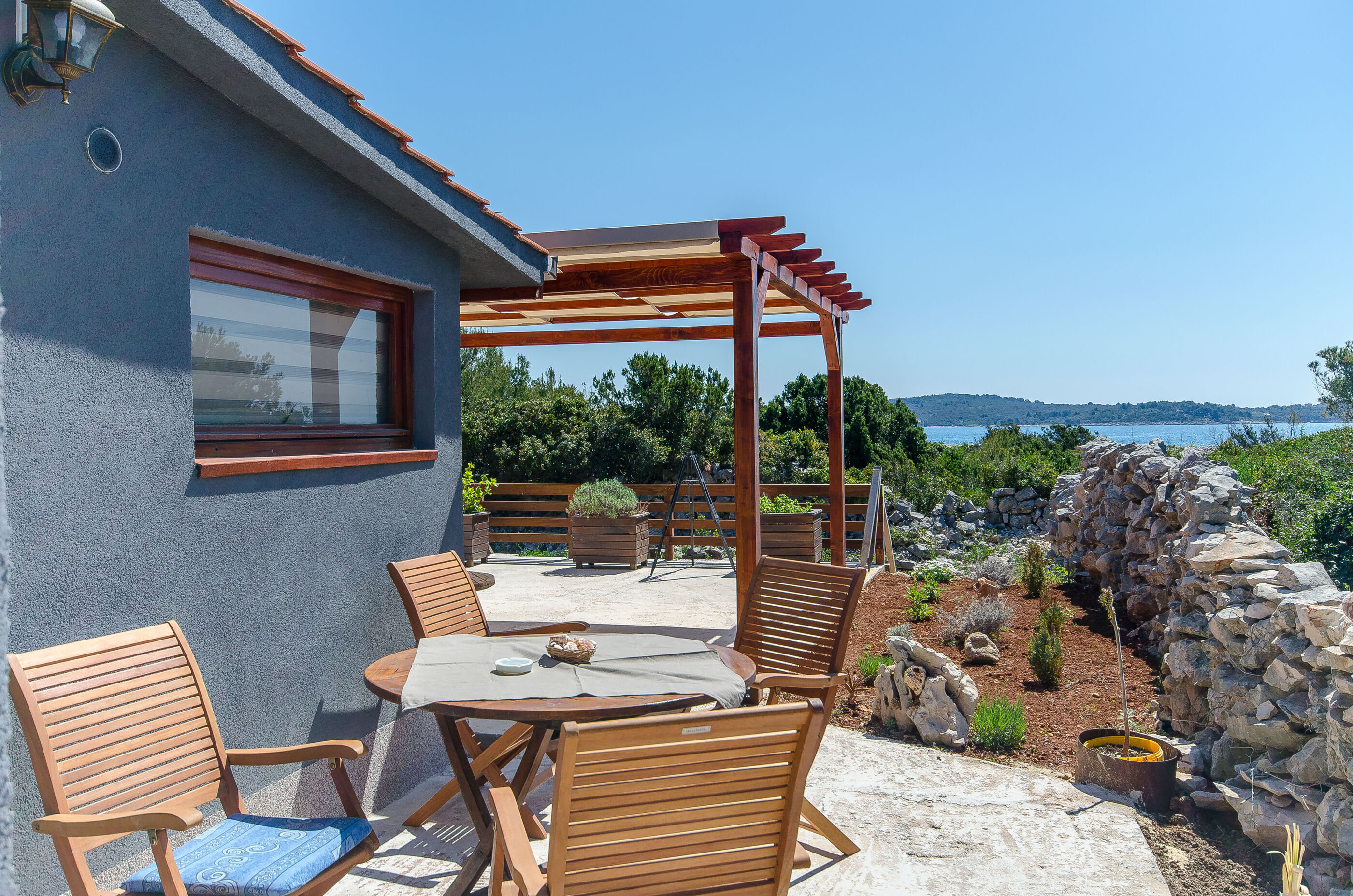 House Frane - Unit 211289-16