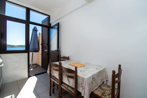 Apartments Goran near the beach - Unit 211319-16
