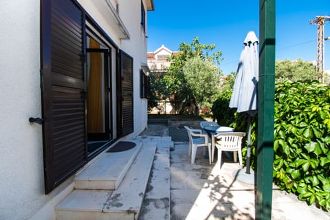 Apartments Goran near the beach - Unit 211320-16