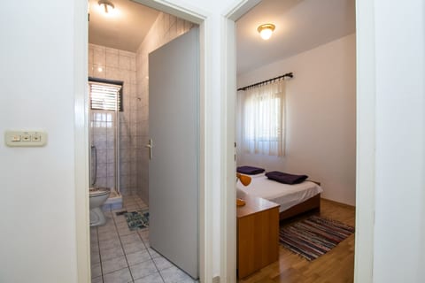 Apartments Goran near the beach - Unit 211320-16