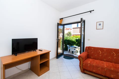 Apartments Goran near the beach - Unit 211320-16