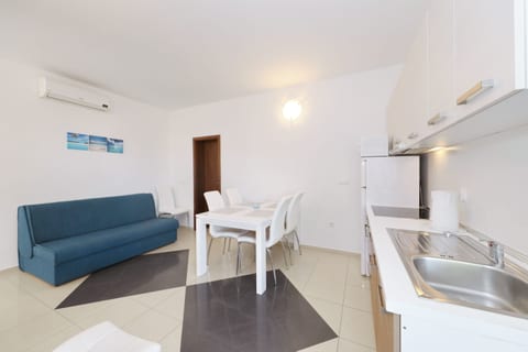 Apartments BoBo - Unit 211331-16