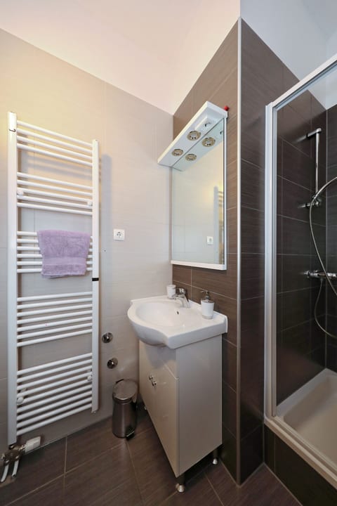 Apartments BoBo - Unit 211332-16