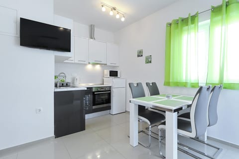Apartments BoBo - Unit 211333-16