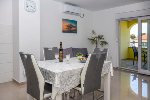 Apartments Mario - Unit 211372-16
