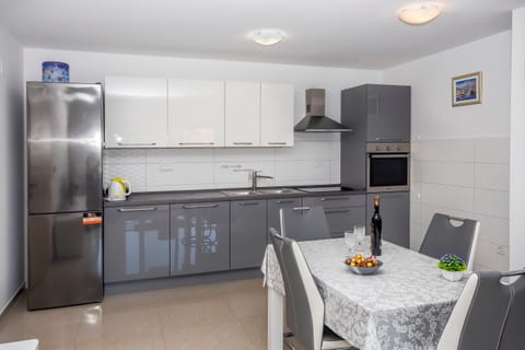 Apartments Mario - Unit 211372-16