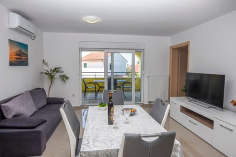 Apartments Mario - Unit 211372-16