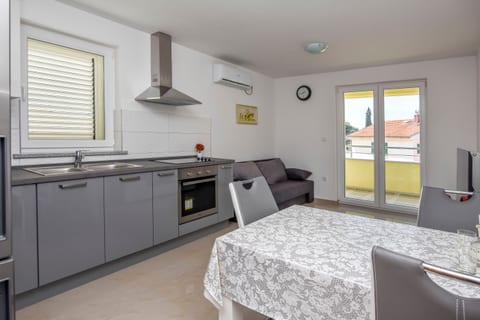 Apartments Mario - Unit 211373-16