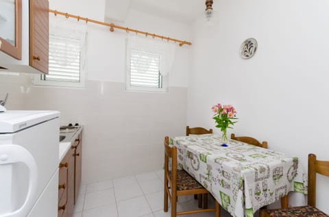 Apartment Nikola - Unit 211403-16
