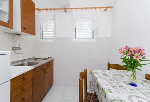 Apartment Nikola - Unit 211403-16