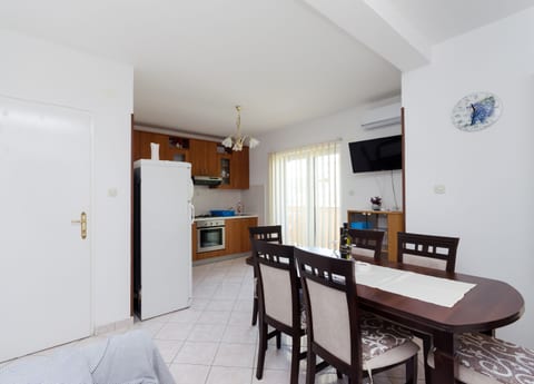 Apartments and Room Sime M - Unit 211405-16