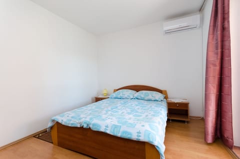 Apartments and Room Sime M - Unit 211407-16