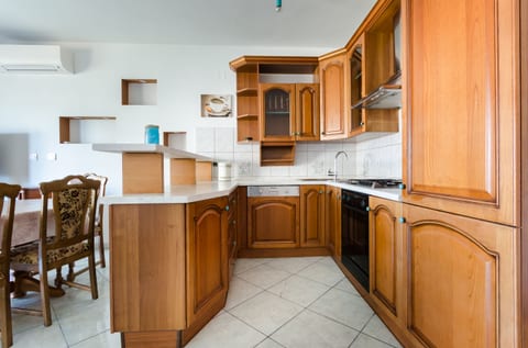 Apartments Slavica R - Unit 211417-16