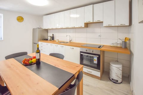 Apartments Toni - Unit 211530-16