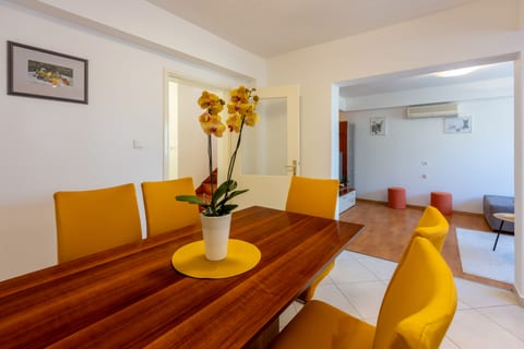 House Forest Paradise - Unit 211539-16