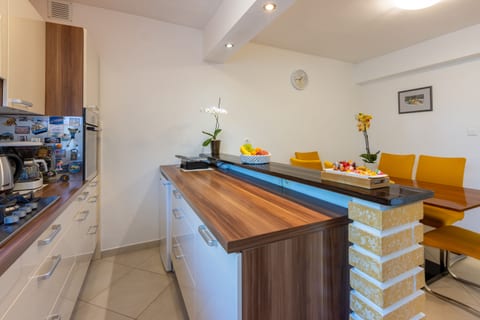 House Forest Paradise - Unit 211539-16