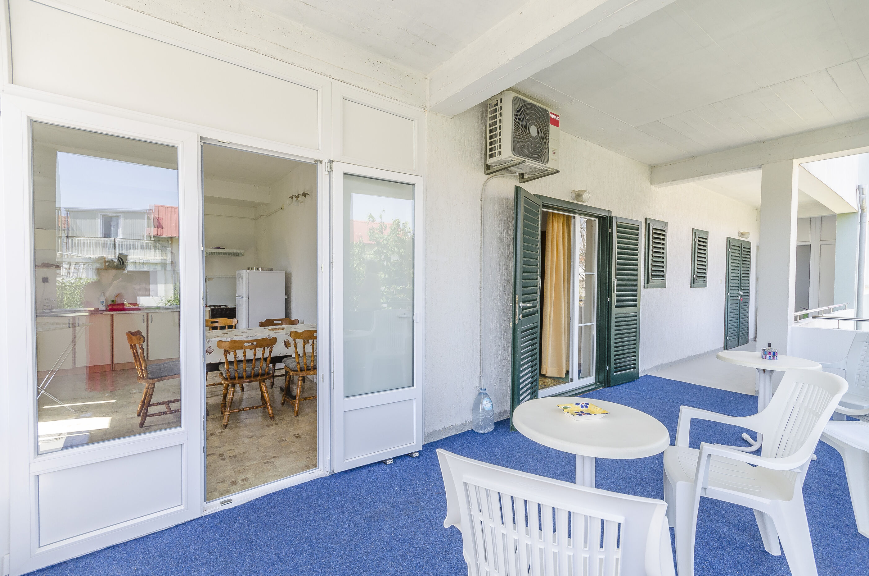 Apartment Lily - Unit 211608-16