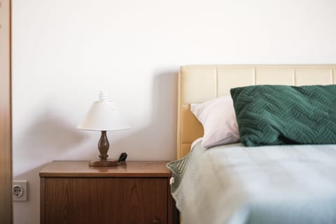 Apartment and Rooms Mrkovic Top Lokacija i Parking - Unit 211616-16