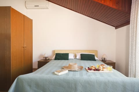 Apartment and Rooms Mrkovic Top Lokacija i Parking - Unit 211616-16