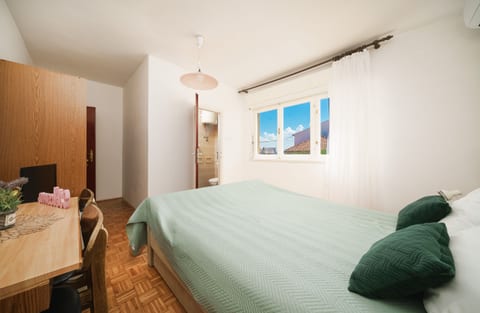 Apartment and Rooms Mrkovic Top Lokacija i Parking - Unit 211620-16