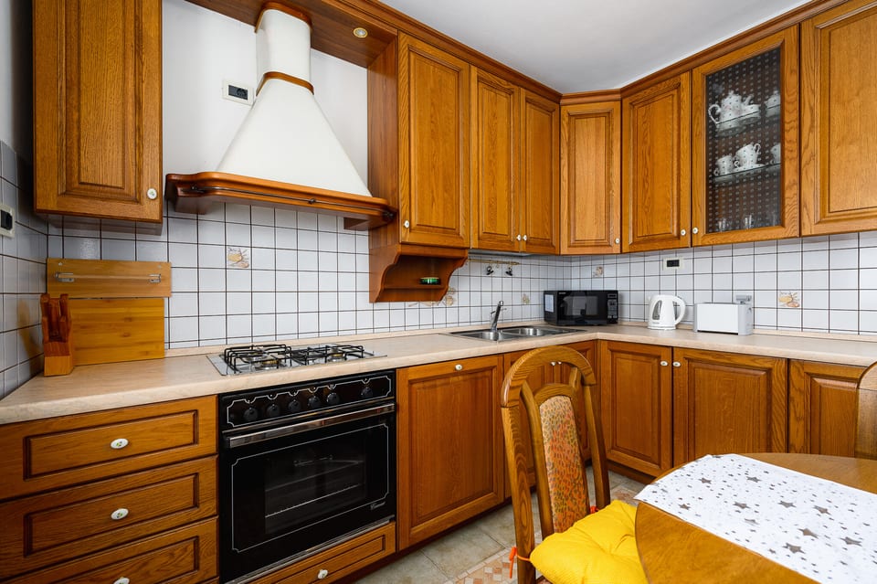 Apartment Paradiz - Unit 211610-16