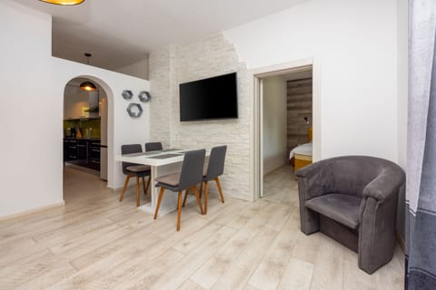 Villa Mayer - Unit 211681-16