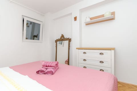 Apartment Sweet Nest - Unit 211704-16