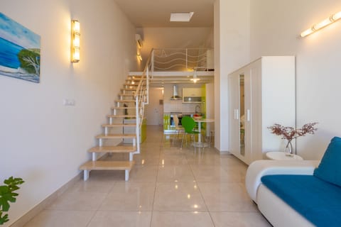 Apartments Perfect place - Unit 211712-16