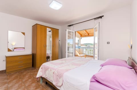 Apartments Jerko - Unit 211730-16