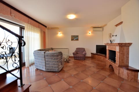 Apartment Reno - Unit 211738-16