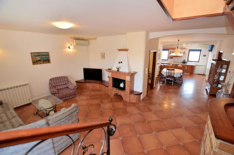 Apartment Reno - Unit 211738-16