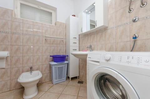 Apartment Slobodan by the sea - Unit 211745-16