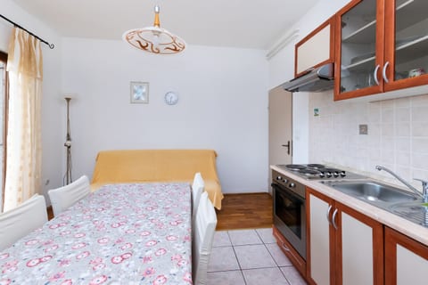 Apartments Ljubica J - Unit 211799-16