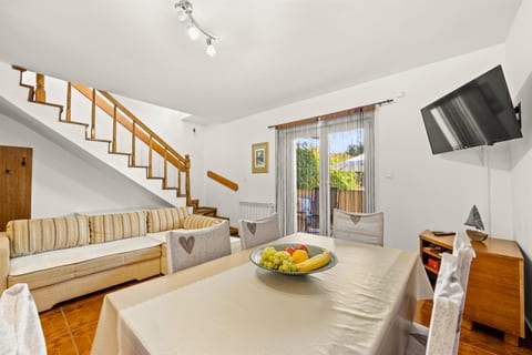 House Buneta - Unit 211808-16