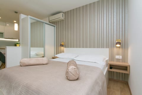 Apartments Villa Nadalina Deluxe - Unit 211856-16