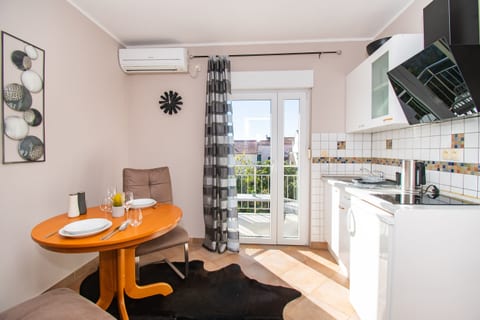 Apartments Ivica - Unit 211880-16