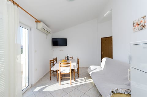 Apartments Marija P Lopar - Unit 211900-16