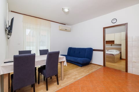 Apartments Anica J - Unit 211921-16