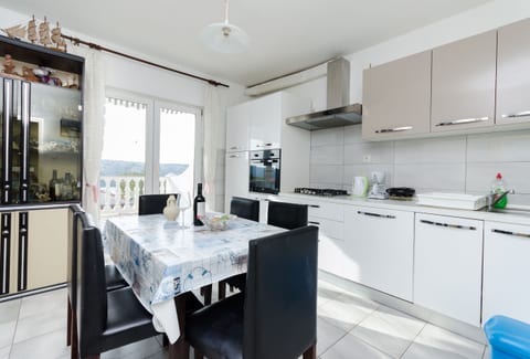 Apartments Mirko R - Unit 211928-16