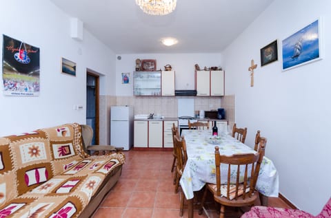 Apartments Mirko R - Unit 211932-16