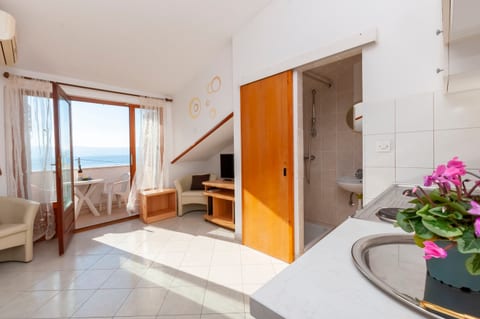 Apartments Near Beach - Unit 211940-16