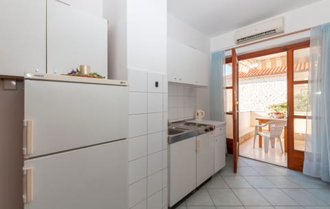 Apartments Near Beach - Unit 211939-16